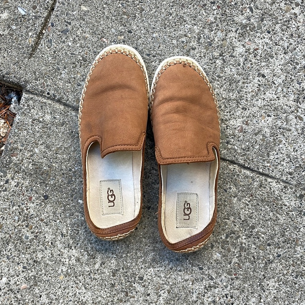 Ugg mules